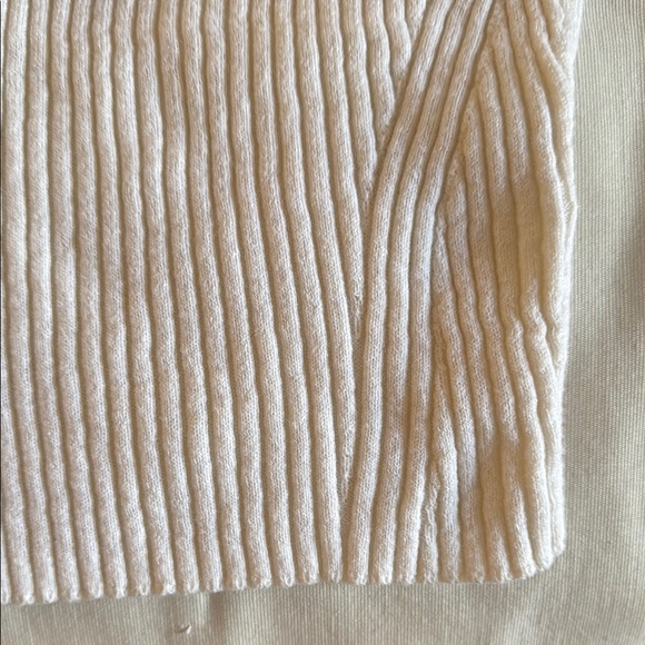 White Ribbed Tank Top - Picture 3 of 6